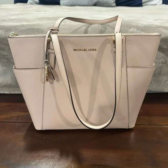 MK Charlotte Large Saffiano Leather Top-Zip Tote Bag - Picture 2 of 7